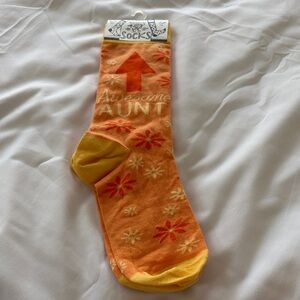 NWT Orange 'Awesome Aunt' Socks Primativws by Kathy LOL